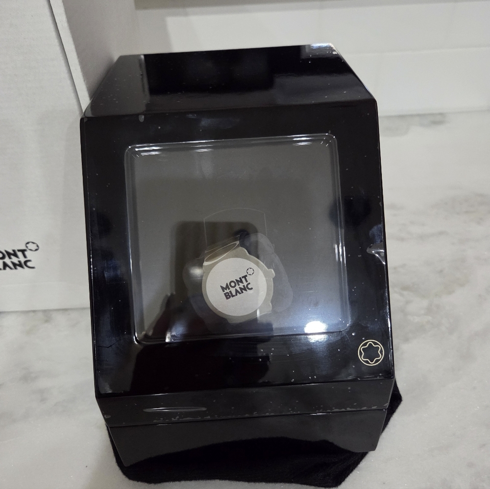Montblanc Manual Watch Winder (New In Box) - Picture 3 of 6